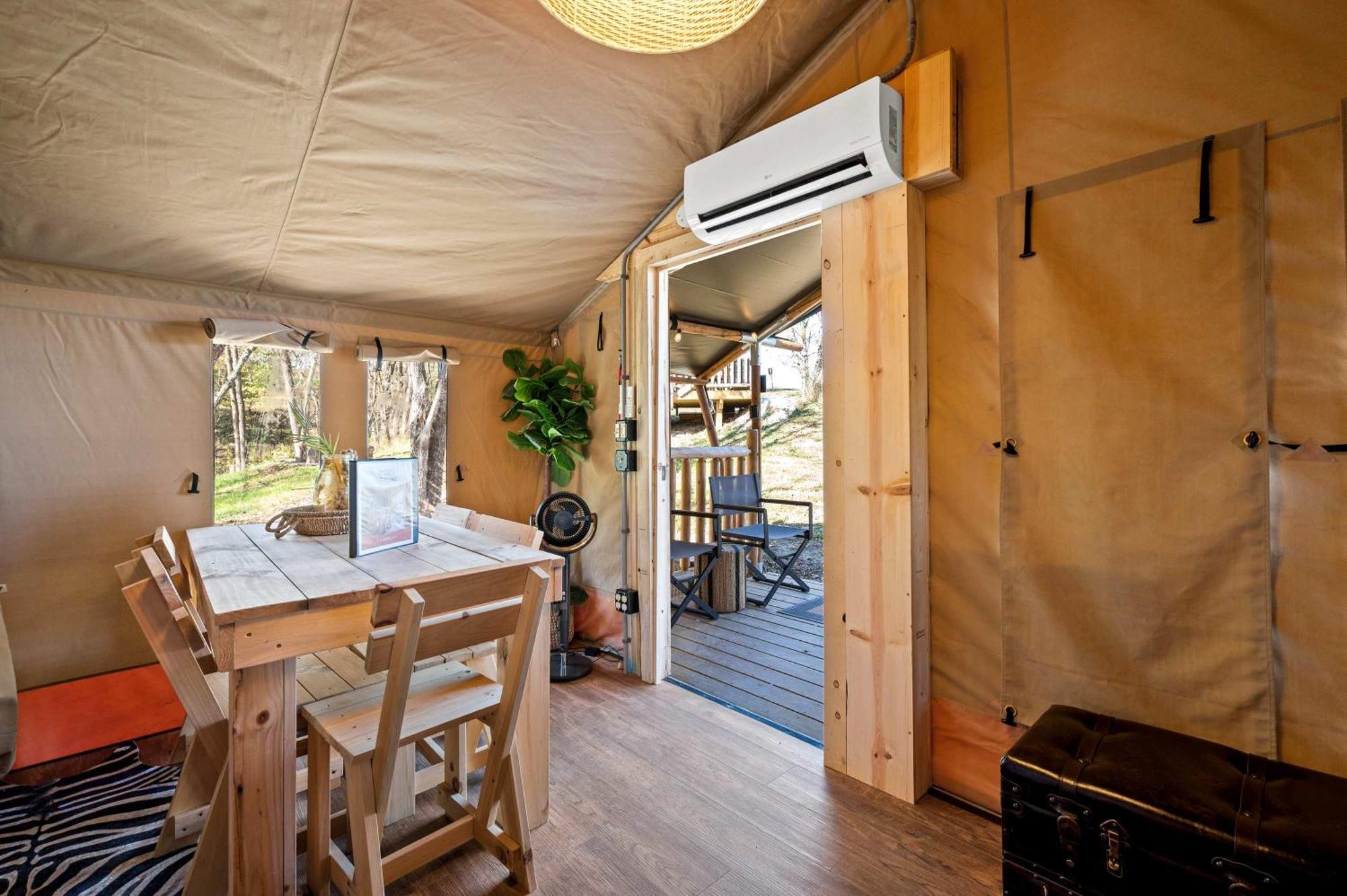 The Lodges At Eden Reserve - Safari Tents Williamstown Extérieur photo